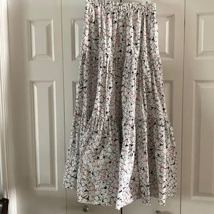 Zara tiered skirt. NWT. XS-S